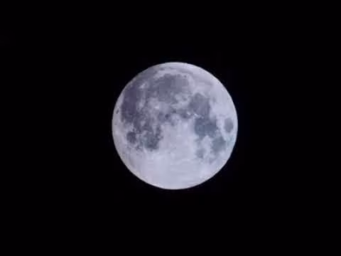 একজন ইন্দ্রাণী চক্রবর্তী
