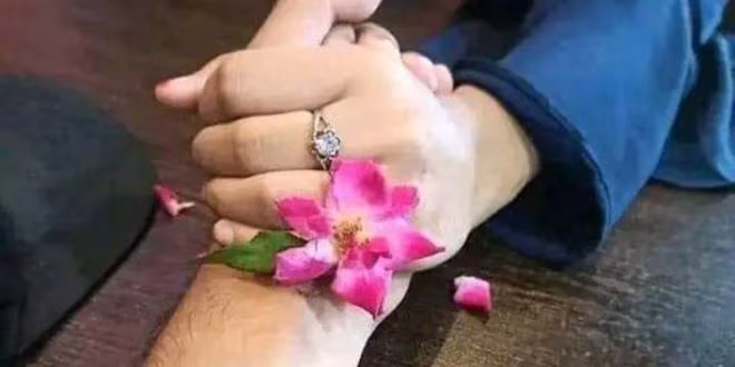 আমার হাতটি ছুঁয়ে লিখো
